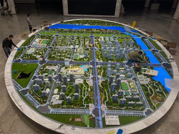 動(dòng)態(tài)模型